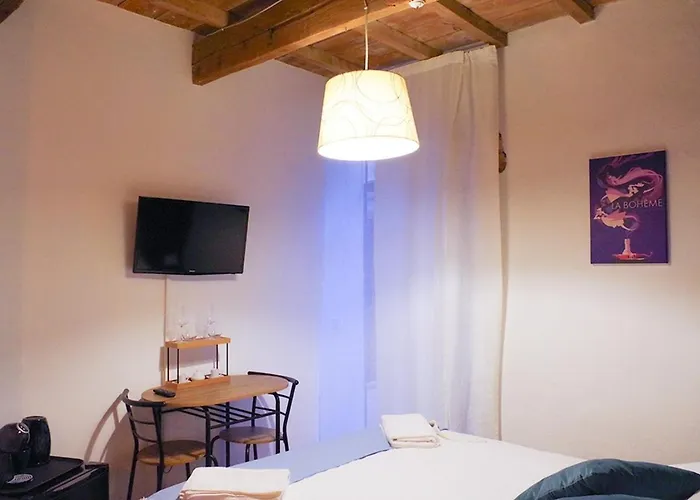 Residenza Toscanini Oda ve Kahvaltı 3*